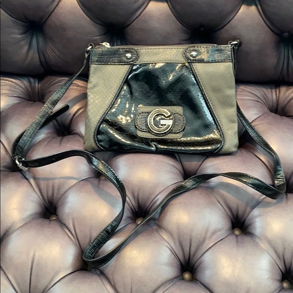 G by Guess cross body bag - Picture 2 of 4